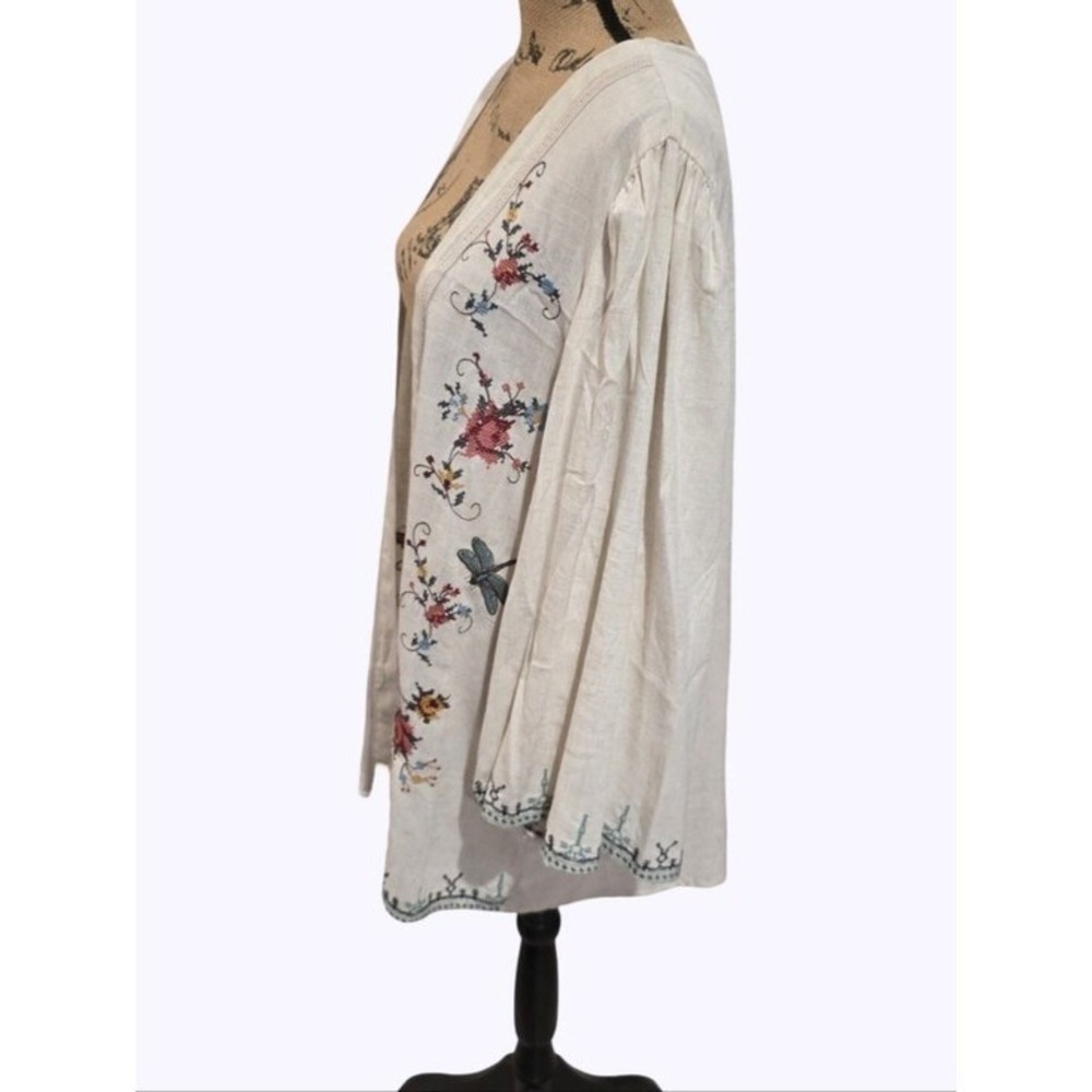 Solitaire Cream Linen Blend Embroidered Floral Butterfly Kimono Cardigan plus 2X - Picture 6 of 13